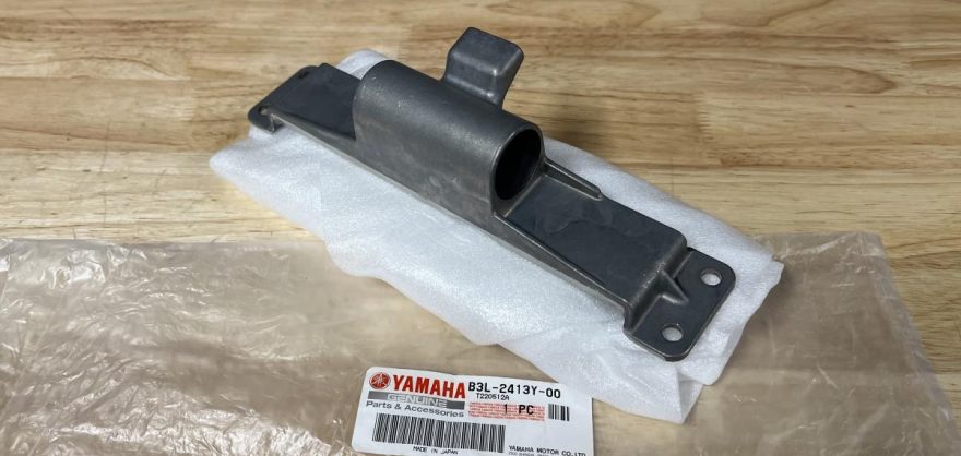 Yamaha YZF-R1 2020-25 Rear Tank Mounting Bracket