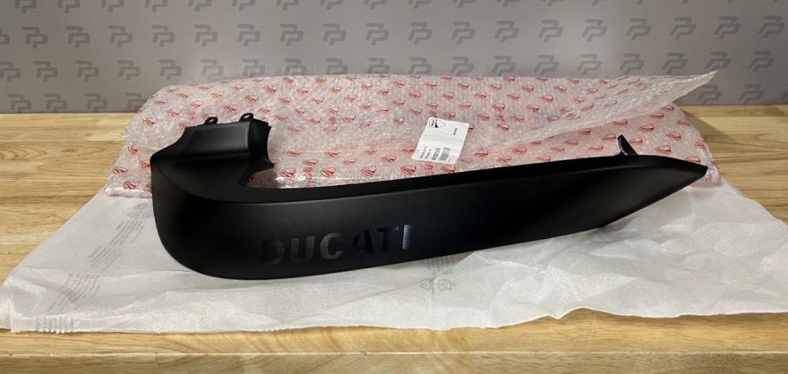 Ducati Multistrada 950/1200/1260/V2 Right Radiator Cover Fairing