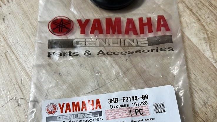 Genuine Yamaha NMAX 125 2015-2025 Front Fork Dust Seal