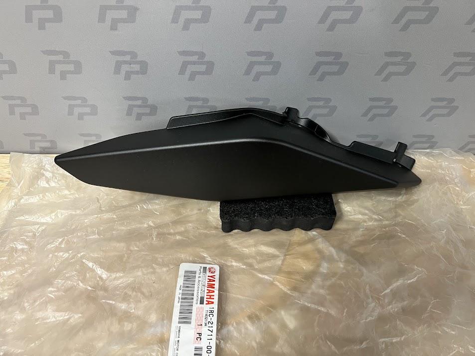 NOS- Genuine Yamaha MT09 2014-2016 Left Tail Panel Matt Black