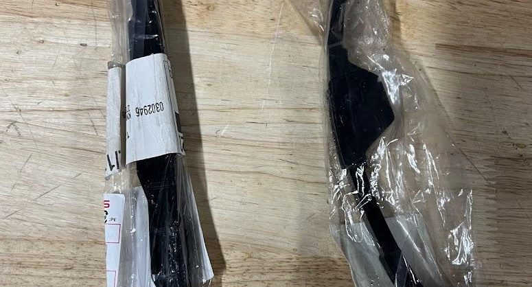 Pair Of Kawasaki ZX10R Cam Chain Tensioner Guides