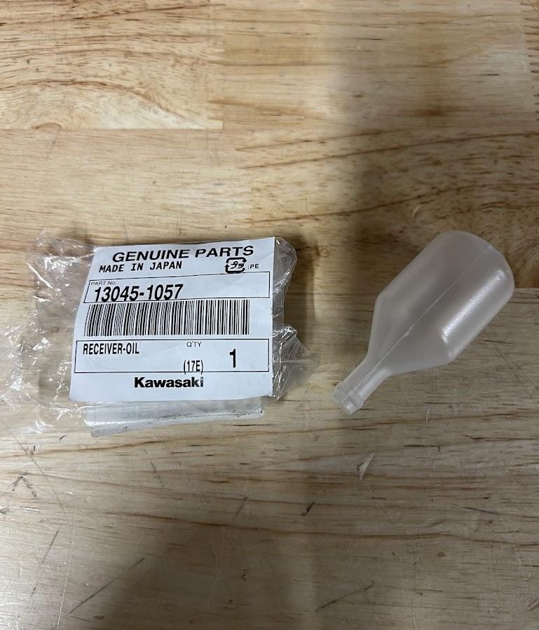 Kawasaki GTR1400 10-14,ZX6R 04-14, VN800 95-06 Oil Receiver